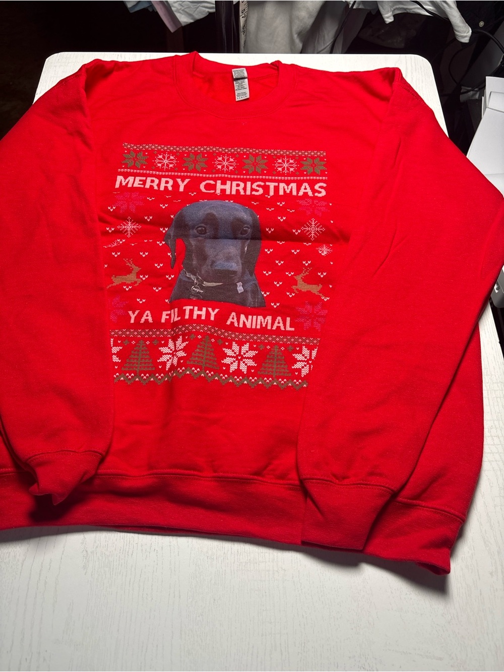 Gildan Red Holiday Dog Graphic Crewneck Sweatshirt